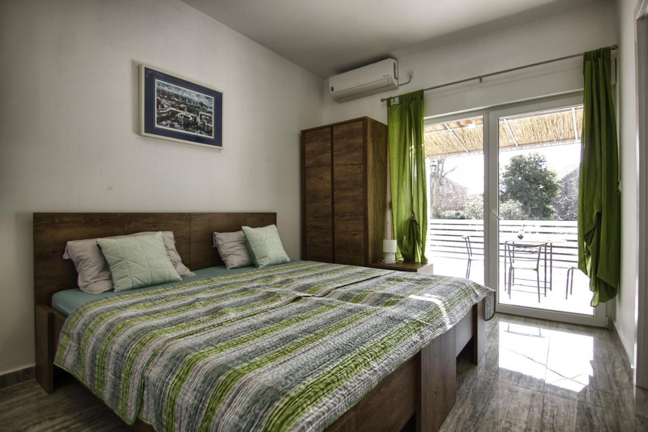Rooms Dragica Pakoštane Exterior foto